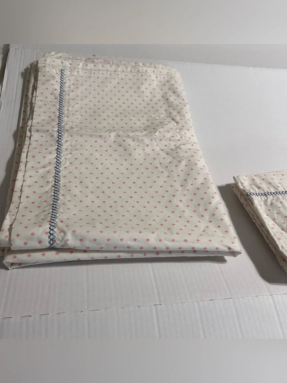 Opal House Sheet Set 3 Piece White & Salmon with Blue Embroidery Border XL Twin